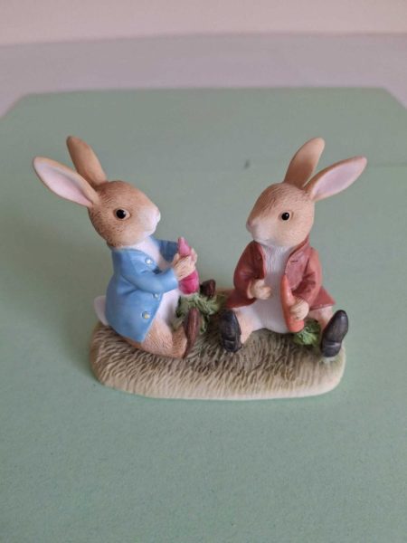 Peter Rabbit - Peter & Benjamin Eating Vegetables